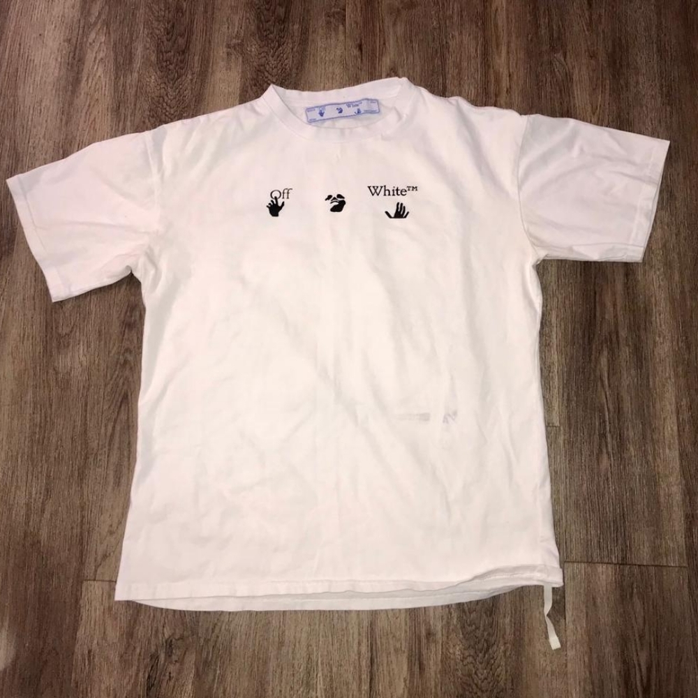 Off white t shirt